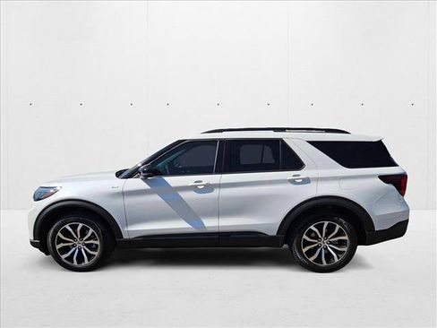 New 2025 Ford Explorer ST-Line image 7