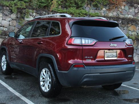 Used 2019 Jeep Cherokee Latitude w/ Cold Weather Group image 7