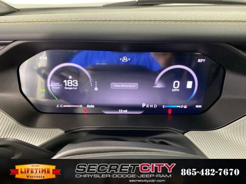 New 2026 Jeep Cherokee Limited AWD/4WD image 17
