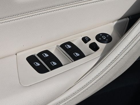 Certified 2022 BMW 530i 530i w/ M Sport Package image 29