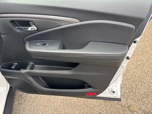 Certified 2024 Honda Ridgeline Sport image 20