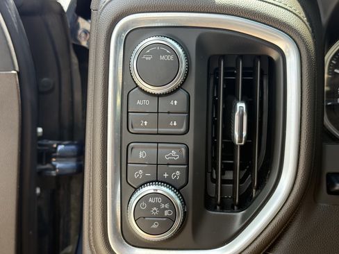 Used 2020 GMC Sierra 1500 Denali w/ Denali Ultimate Package AWD/4WD image 21