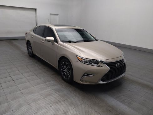 Used 2016 Lexus ES 350 w/ Luxury Package w/Wood Trim FWD image 13