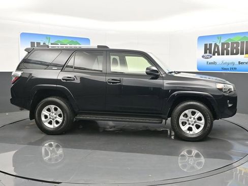 Used 2024 Toyota 4Runner SR5 image 7