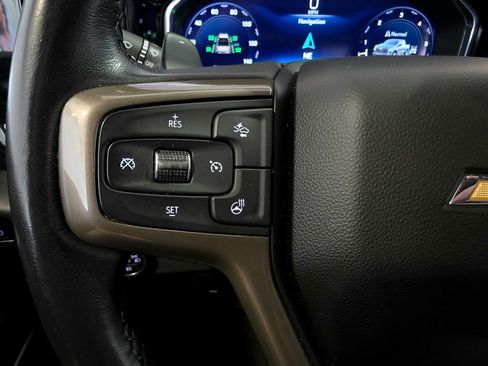 Used 2023 Chevrolet Silverado 1500 High Country w/ Technology Package AWD/4WD image 27