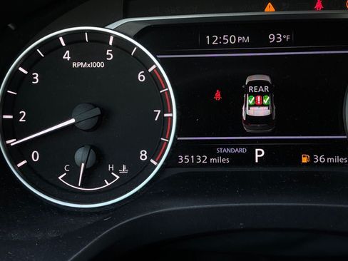 Used 2025 Nissan Rogue SV FWD image 38