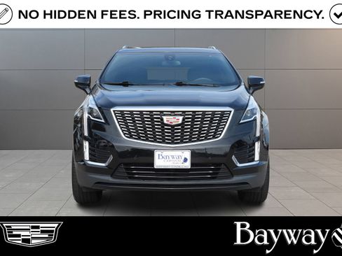 Used 2024 Cadillac XT5 Luxury FWD image 2
