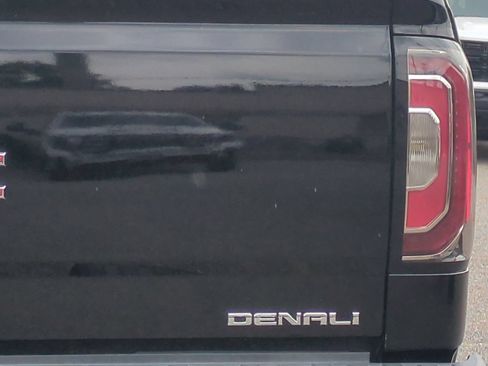 Used 2018 GMC Sierra 1500 Denali w/ Denali Ultimate Package AWD/4WD image 47