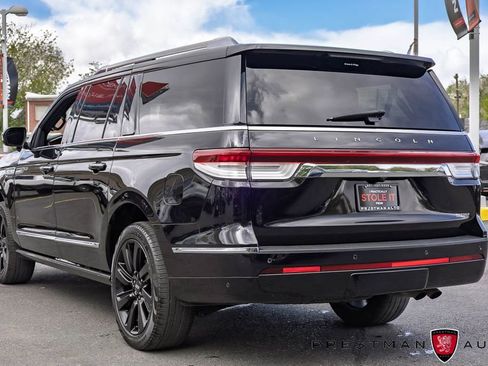 Used 2022 Lincoln Navigator L Reserve w/ Monochromatic Package image 21