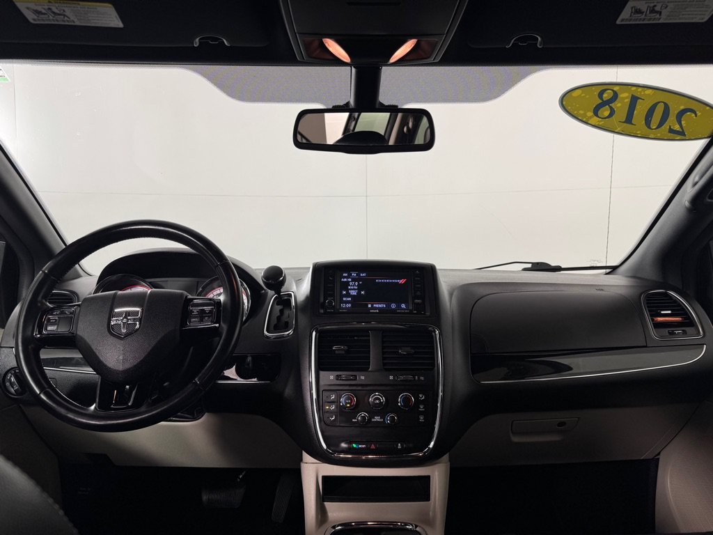 Used 2018 Dodge Grand Caravan SXT FWD image 20