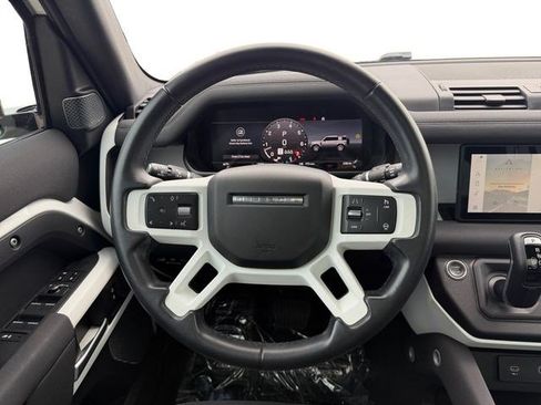 Used 2023 Land Rover Defender 110 SE AWD/4WD image 13