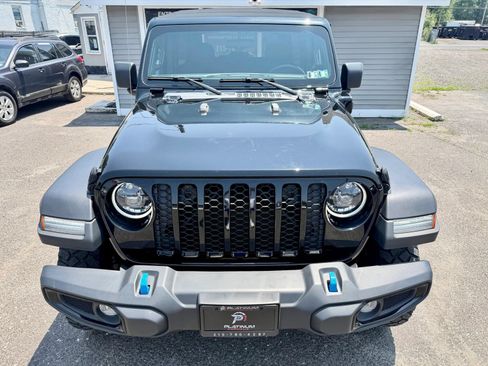Used 2023 Jeep Wrangler Unlimited w/ Cold Weather Group AWD/4WD image 25