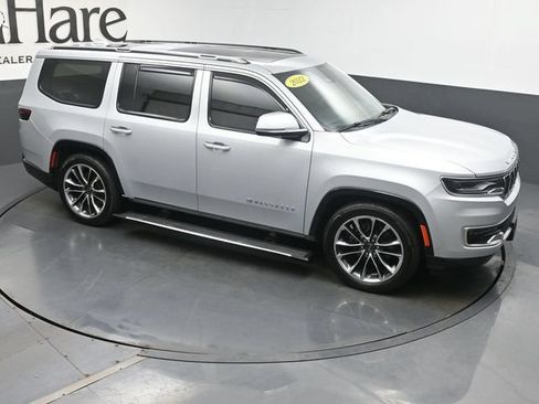 Used 2022 Jeep Wagoneer Series III w/ Premium Group I AWD/4WD image 50