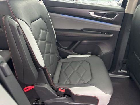 New 2026 Volkswagen Atlas Peak Edition AWD/4WD image 44
