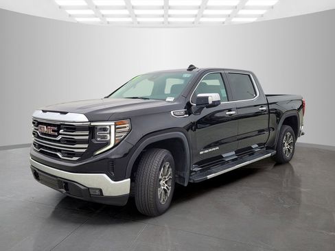Used 2024 GMC Sierra 1500 SLT image 8