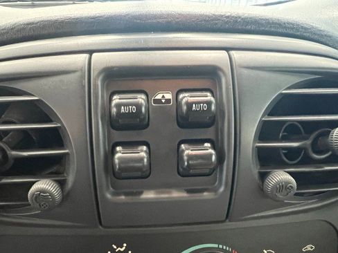 Used 2005 Chrysler PT Cruiser Touring image 27