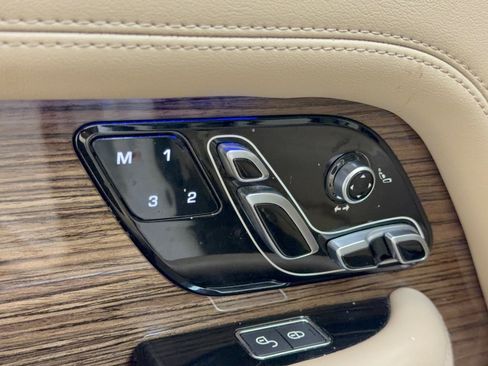 Used 2019 Land Rover Range Rover HSE AWD/4WD image 16
