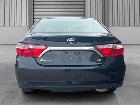 Used 2017 Toyota Camry LE image 10