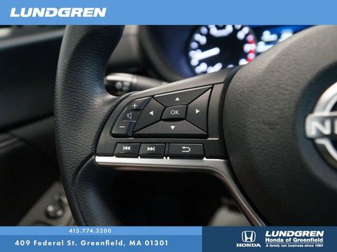 Used 2024 Nissan Sentra SV FWD image 19