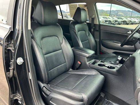 Used 2017 Kia Sportage EX FWD image 18