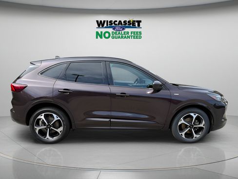 Certified 2023 Ford Escape ST-Line Elite w/ Premium Technology Package AWD/4WD image 6