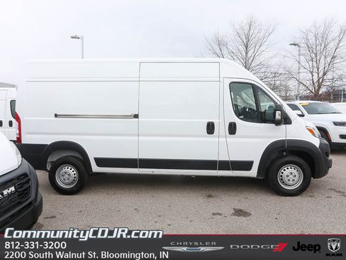 New 2026 RAM ProMaster 2500 w/ Convenience Group image 9