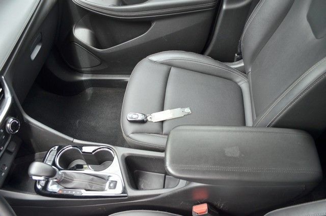 Used 2024 Buick Encore GX Sport Touring AWD/4WD image 25