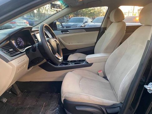 Used 2018 Hyundai Sonata SE FWD image 13