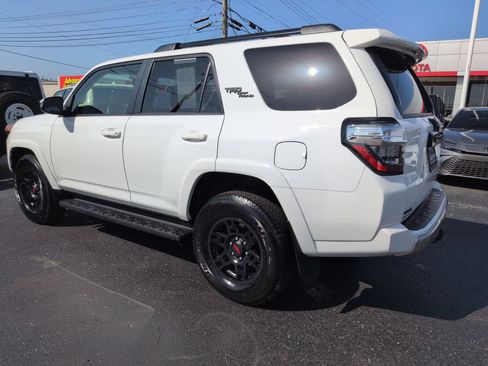 Certified 2024 Toyota 4Runner TRD Off-Road Premium w/ Off Road Premium Plus Package AWD/4WD image 3