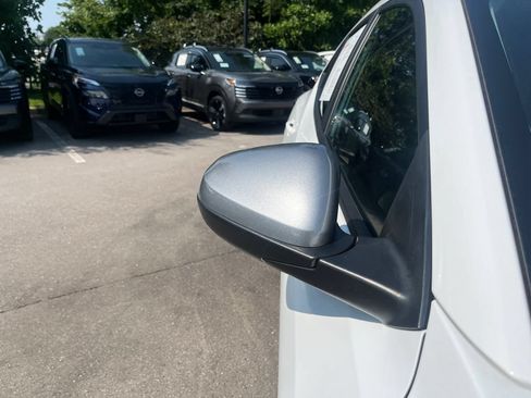 Used 2024 Chevrolet Trax LT w/ Driver Confidence Package FWD image 37