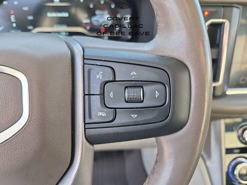 Used 2023 GMC Yukon XL Denali image 41