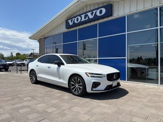 Used 2022 Volvo S60 B5 Momentum w/ Premium Package AWD/4WD video 1