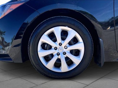 Certified 2025 Toyota Corolla LE image 10