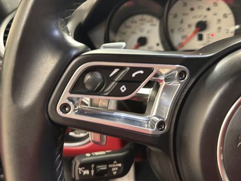 Used 2018 Porsche 718 Cayman GTS RWD image 17