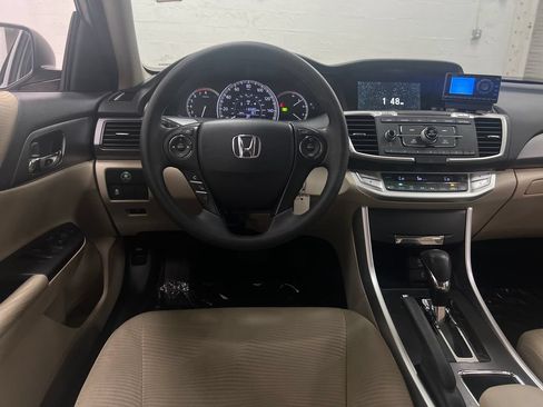 Used 2015 Honda Accord LX image 17
