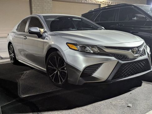 Certified 2019 Toyota Camry SE w/ Protection Package (Q2) FWD image 3