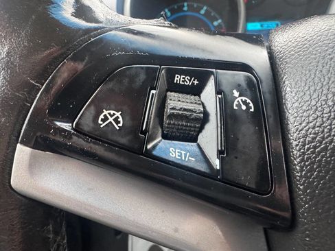 Used 2014 Chevrolet Cruze LT w/ Technology Package image 16