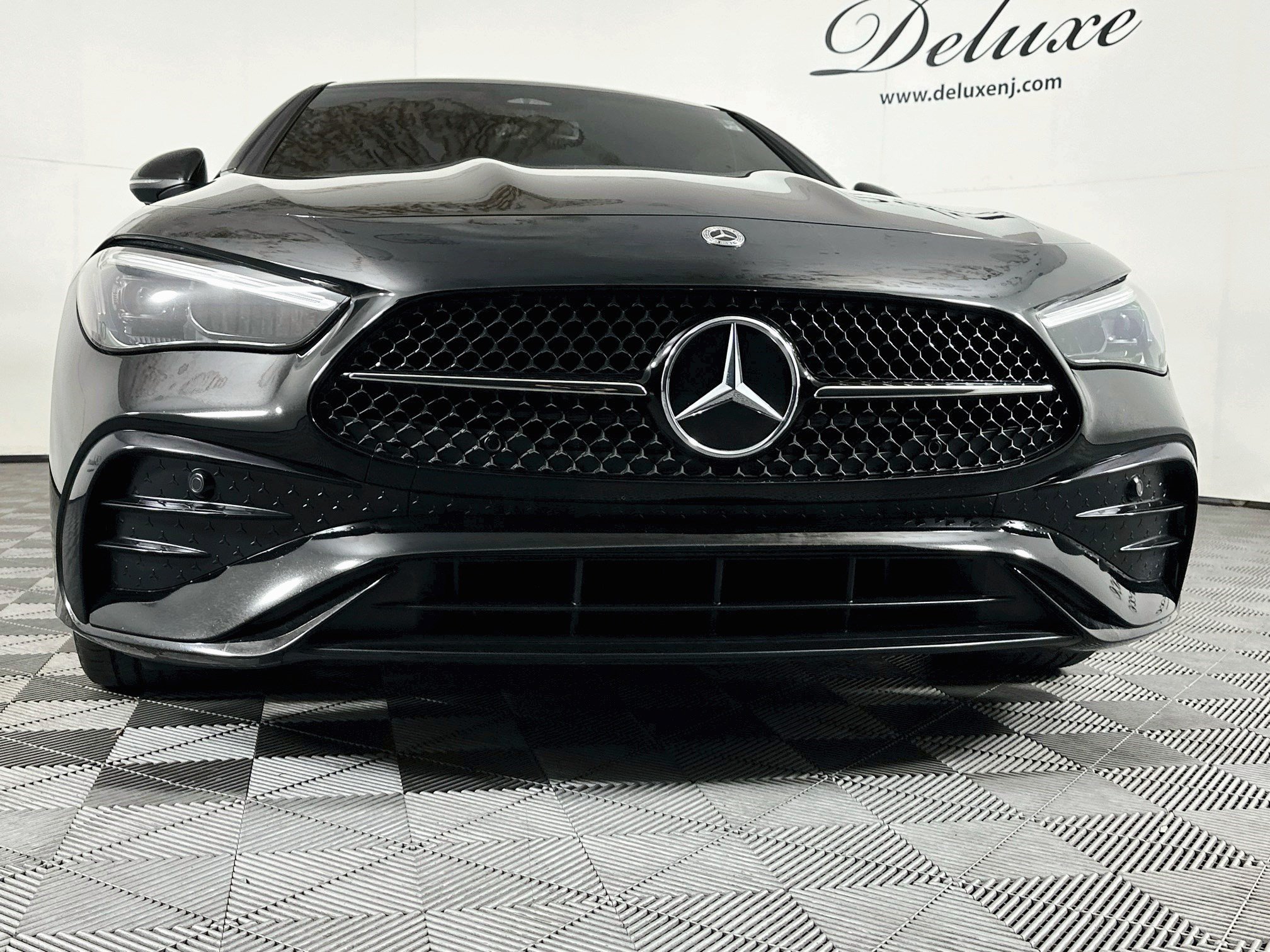 Used 2024 Mercedes-Benz CLE 300 4MATIC Coupe image 26