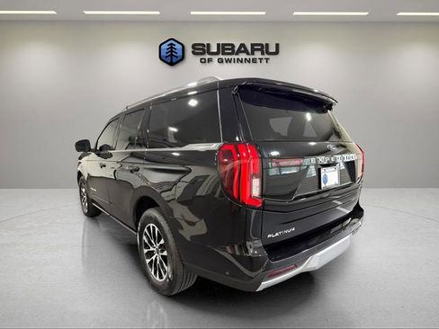 Used 2025 Ford Expedition Platinum AWD/4WD image 3