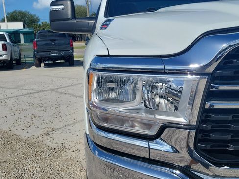 Used 2024 RAM 2500 Big Horn AWD/4WD image 7