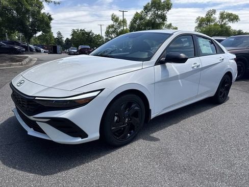 New 2026 Hyundai Elantra Sport FWD image 3