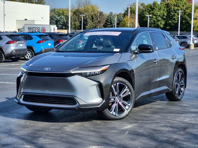Used 2024 Toyota bZ4X FWD image 2