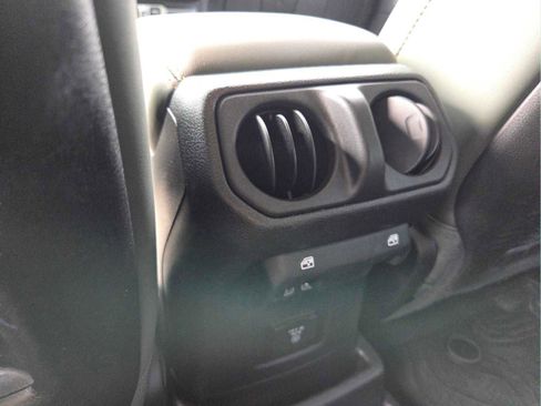 Used 2024 Jeep Wrangler High Altitude AWD/4WD image 14