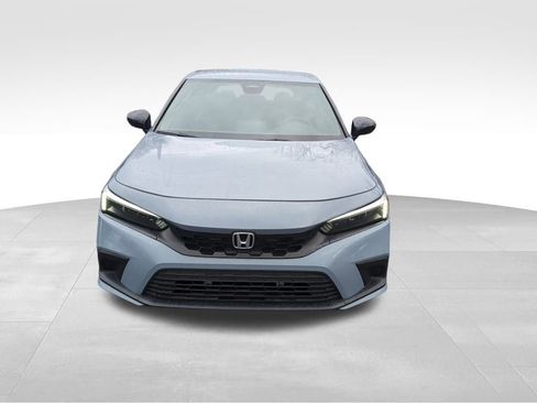 Used 2022 Honda Civic Sport image 2