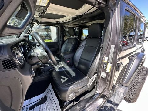 Used 2021 Jeep Wrangler Unlimited Sahara AWD/4WD image 19