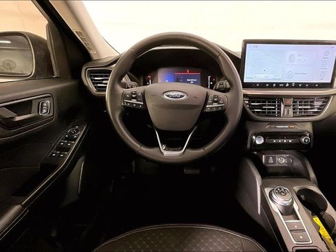 Used 2024 Ford Escape Active w/ Tech Pack #1 FWD image 8