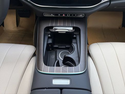 New 2026 Mercedes-Benz E 350 4MATIC Sedan image 12