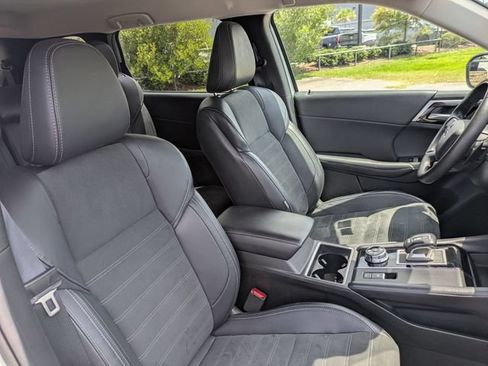 Used 2024 Mitsubishi Outlander SE AWD/4WD image 42