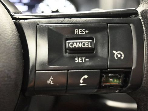 Used 2023 Nissan Pathfinder S FWD image 22