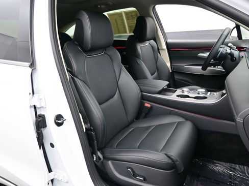 Certified 2026 Genesis GV70 2.5T Select image 14